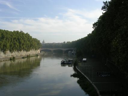 File:Rio Tevere.jpg