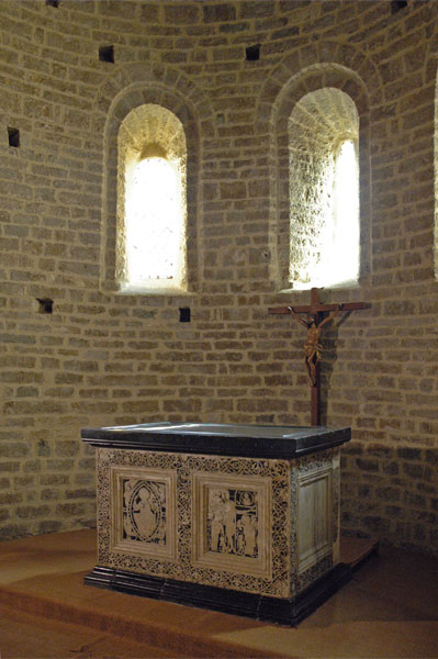 Alter for Vilhelm i klosteret Gellone, som siden 1138 har inneholdt hans levninger 