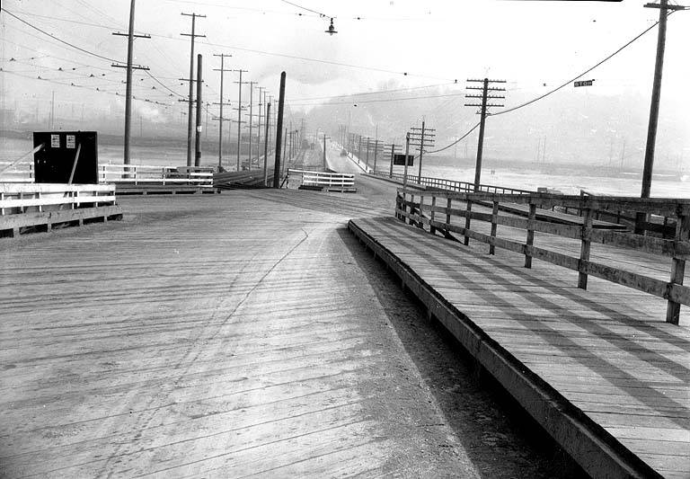 File:Spokane St over the West Waterway, ca 1926 (SEATTLE 603).jpg