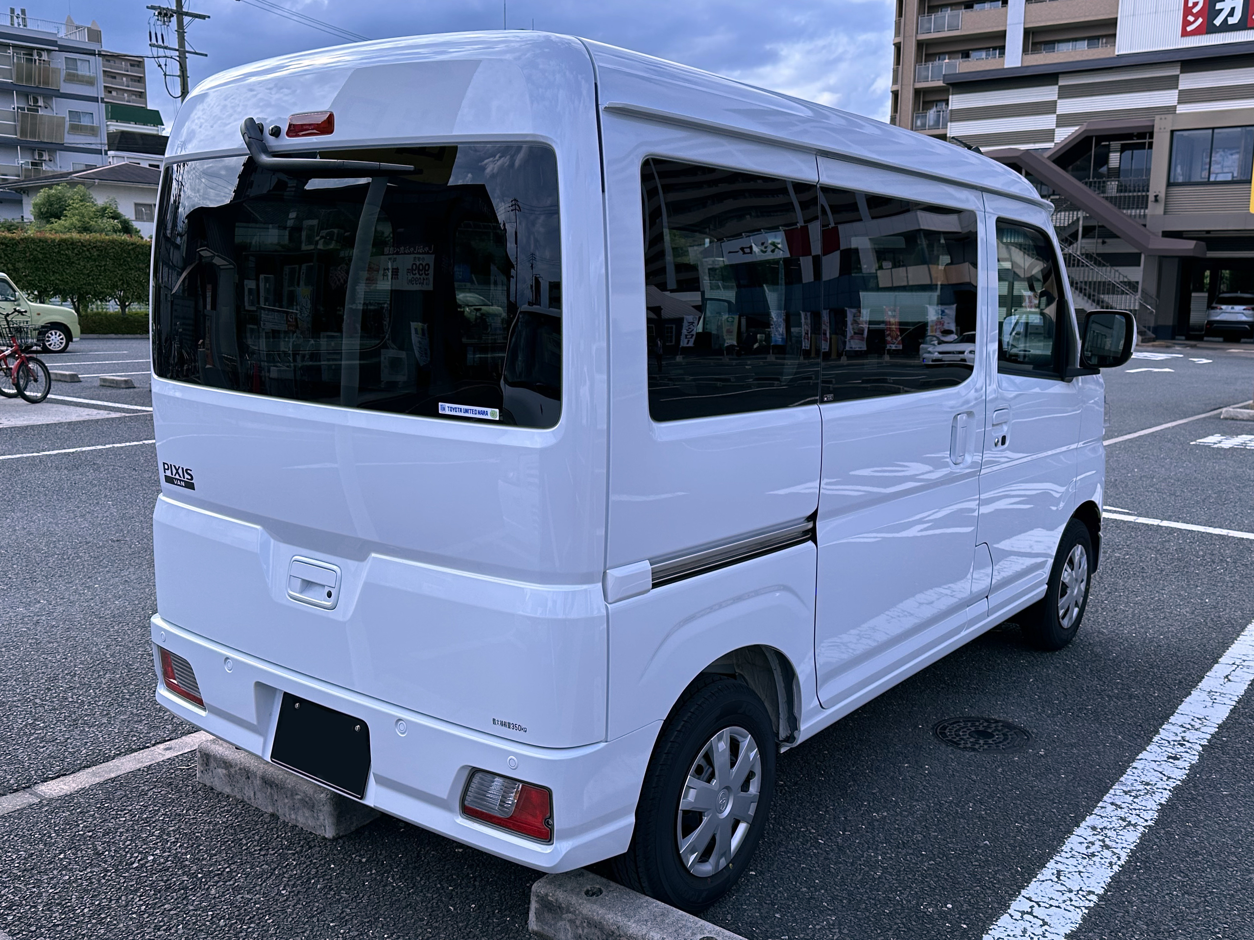 ファイル:Toyota PIXIS VAN CRUISE TURBO (3BD-S700M-ZBGZ) rear.jpg