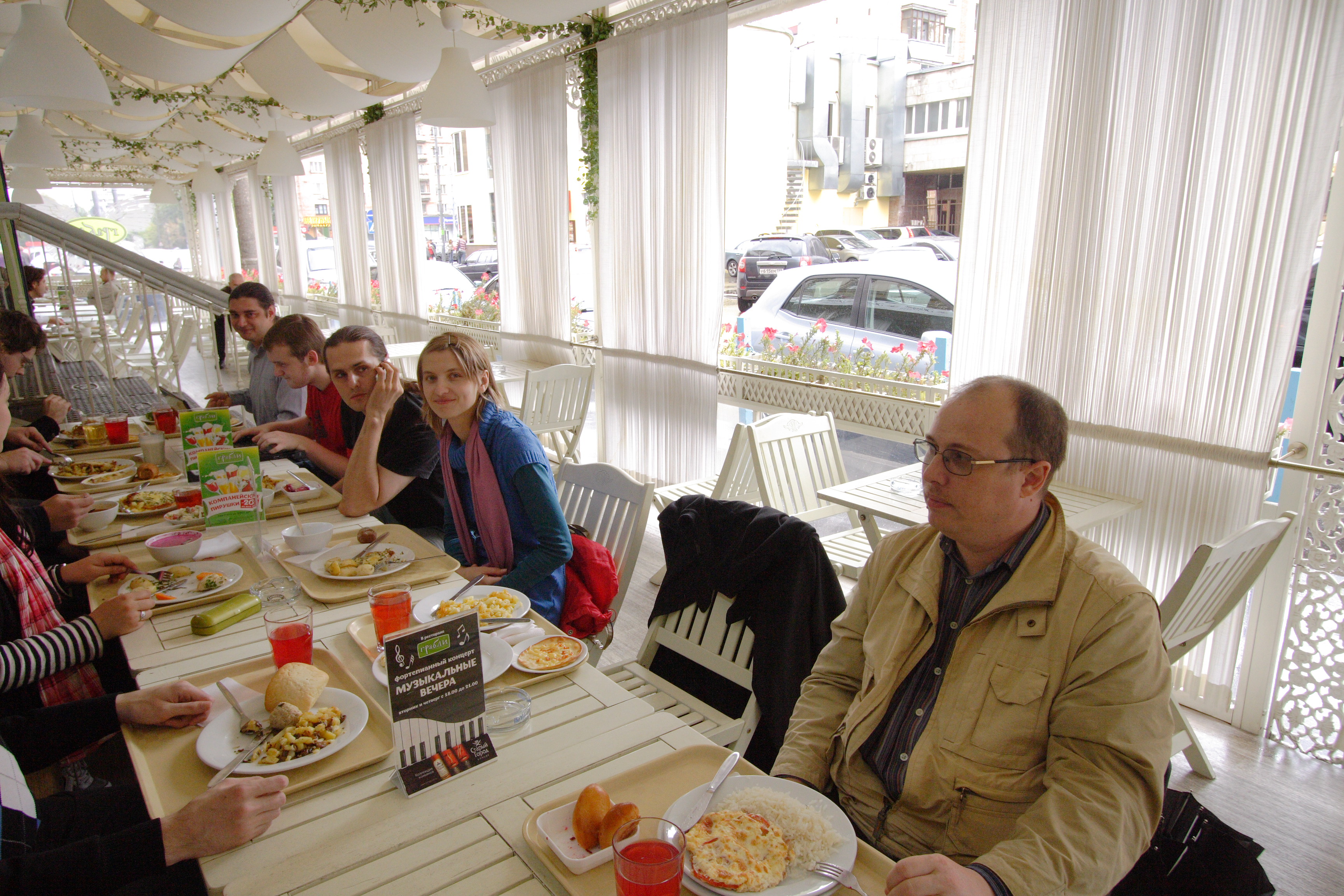 Файл:Wikimeetup Moscow 2011-09-10 03.JPG — Википедия