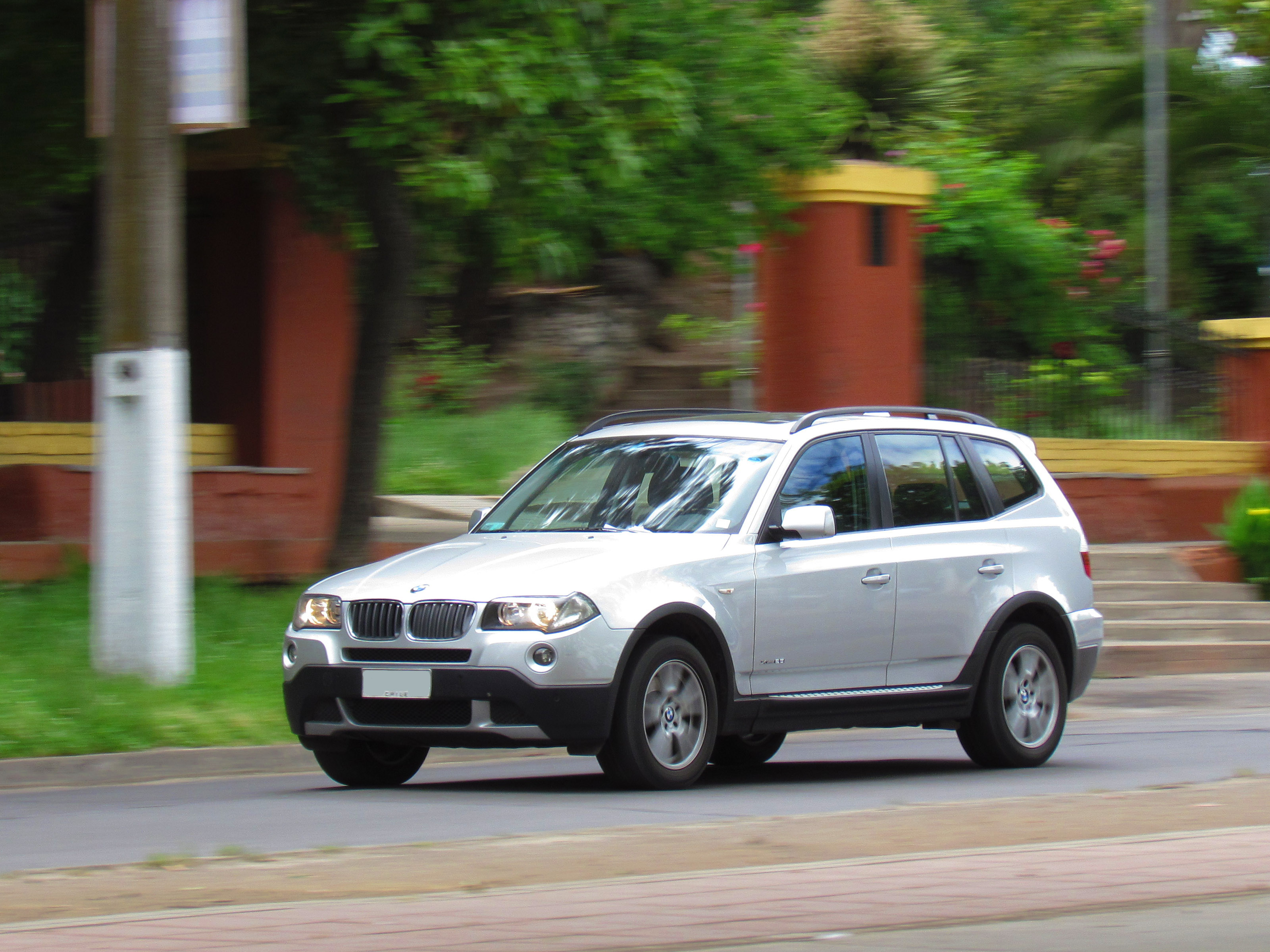 File:BMW X3 E83.JPG - Wikimedia Commons