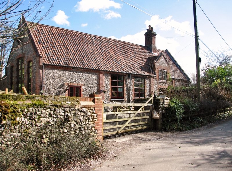 File:Barn conversion in Oak's Lane - geograph.org.uk - 6079142.jpg