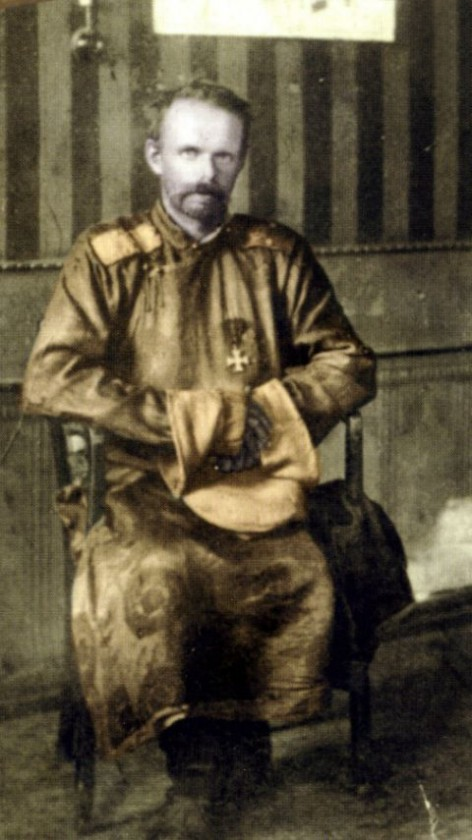 Baron_Freiherr_Roman_Nikolai_Maximilian_von_Ungern-Sternberg_2.png