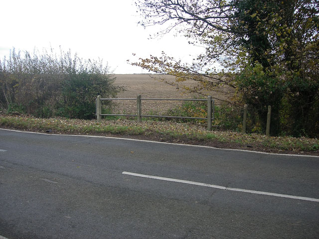 File:Bridge over New Cut - geograph.org.uk - 1046948.jpg