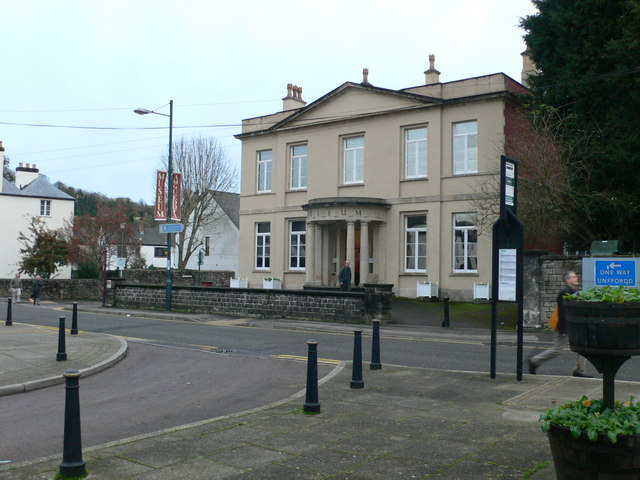 File:Chepstow Museum - geograph.org.uk - 2723017.jpg