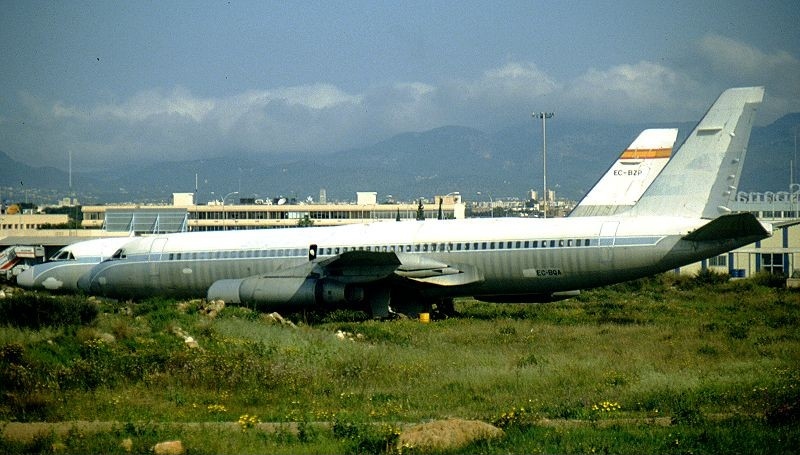 File:Convair 990A (30A-5), Spantax AN0065580.jpg