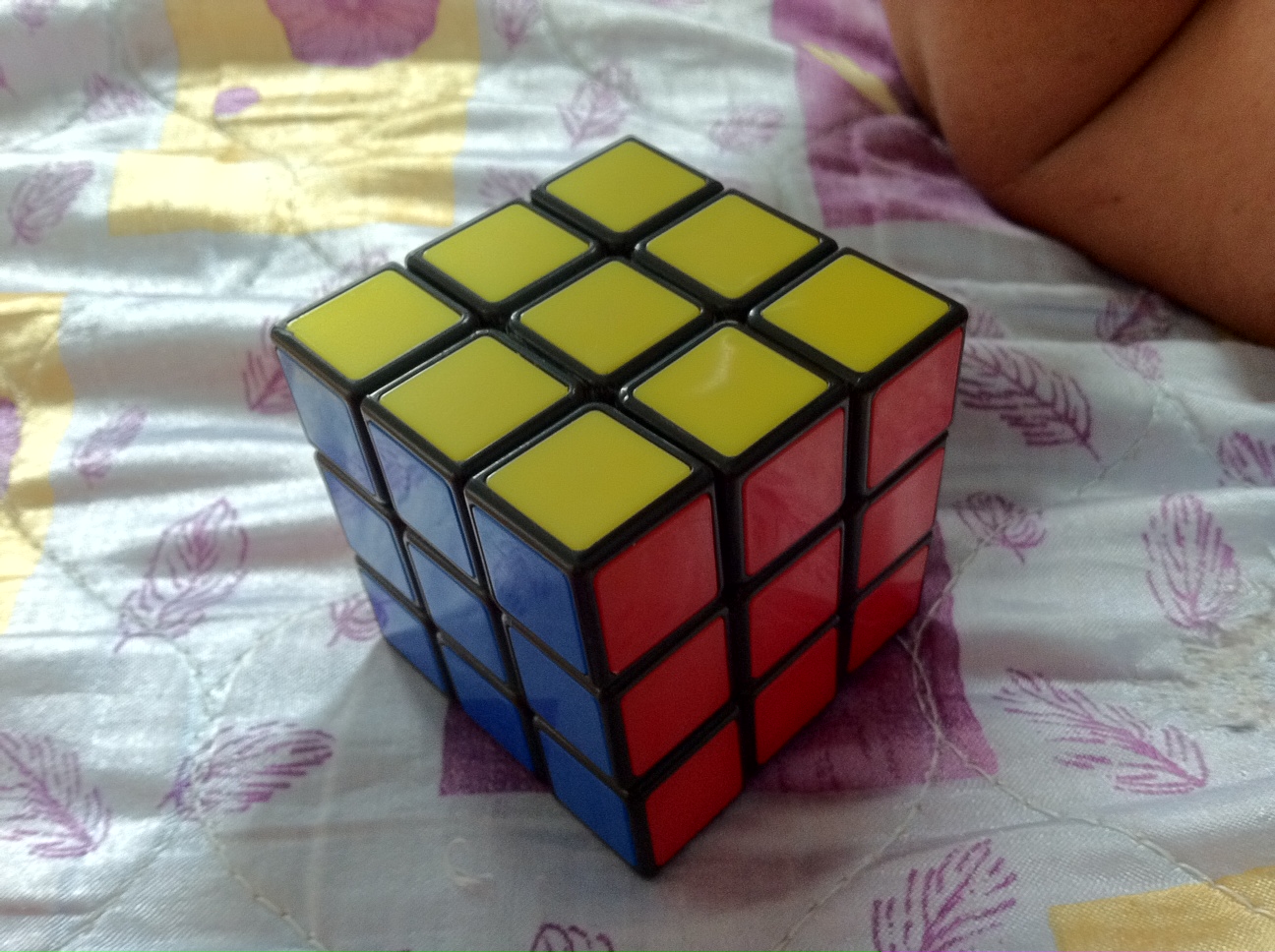 Como hacer un cubo de rubik desecho