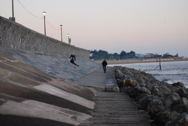 File:Curved and Sloping Seawall with Rip-rap, Exmouth (2) - geograph.org.uk - 1110023.jpg