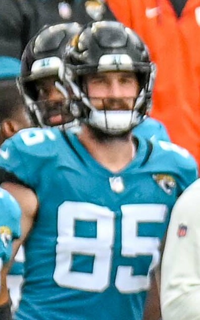 Tight end - Wikipedia