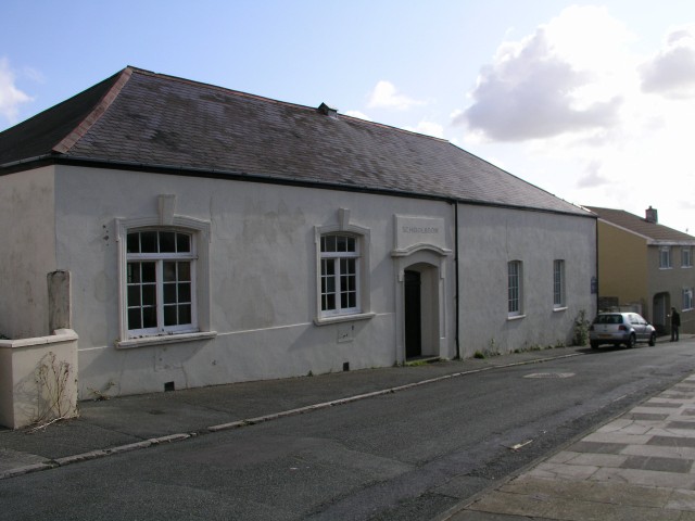 File:Hakin Methodist School House and Chapel - geograph.org.uk - 999945.jpg