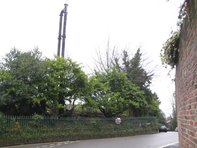 File:Hampstead, Reservoir vent pipes - geograph.org.uk - 1719278.jpg