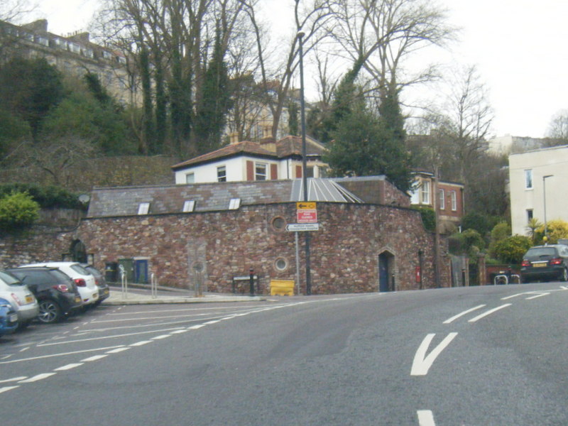 File:Jacob's Wells Road at Constitution Hill.jpg