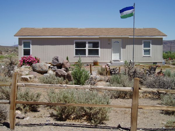 File:Molossia - Government House.jpg