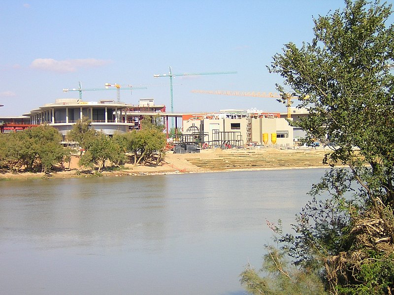 File:Obras Acuario de Zaragoza.jpg