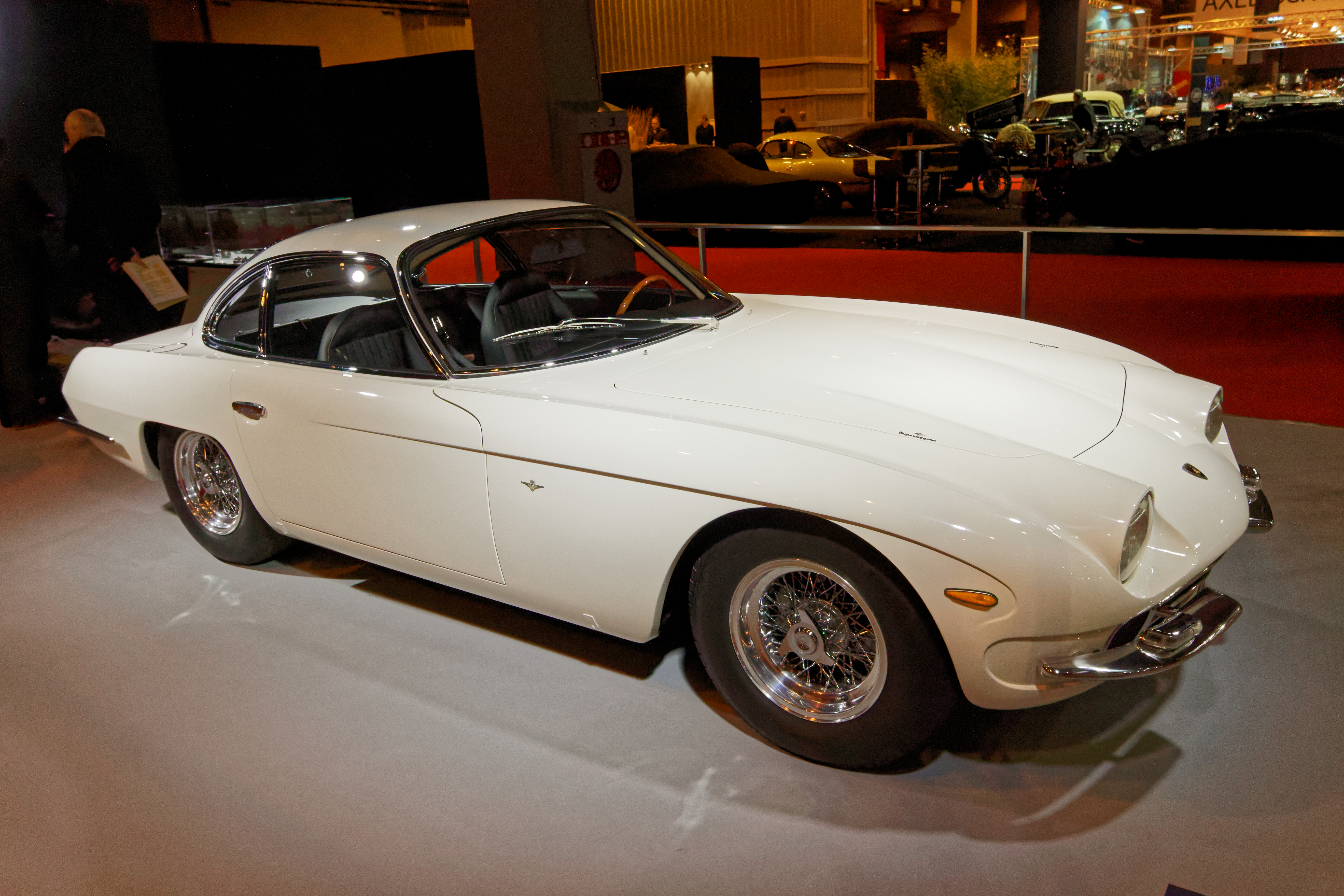 Lamborghini 350 gt фото