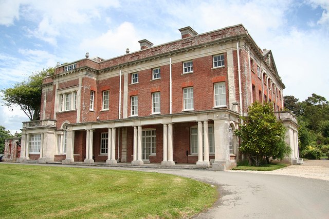 File:Tapeley Park - geograph.org.uk - 877941.jpg