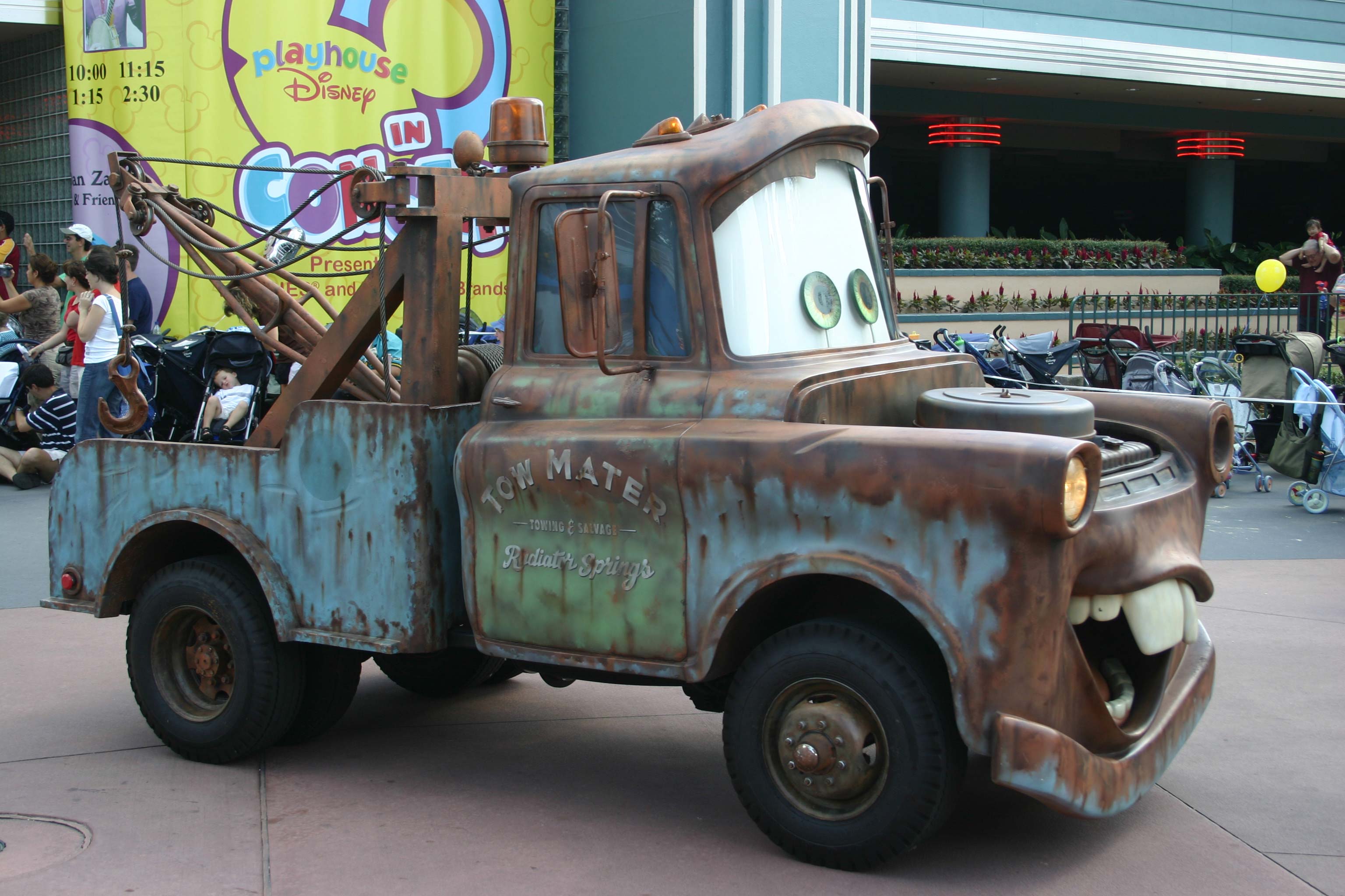 File:Tow Mater (265156851).jpg - Wikimedia Commons