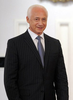 File:Vladimir Spivakov 2012.jpg