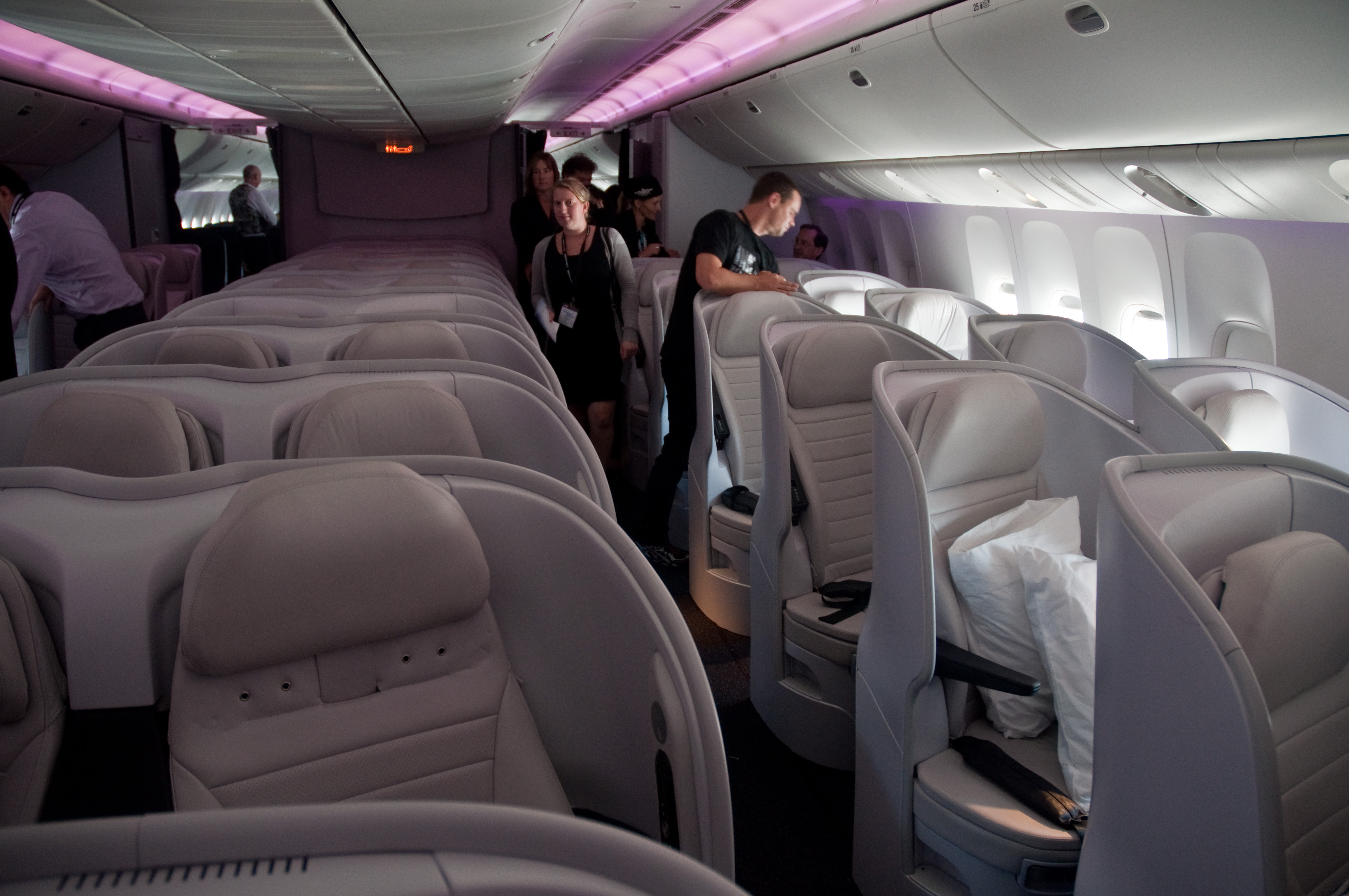 File Air New Zealand S New 777 300er Interior Premium