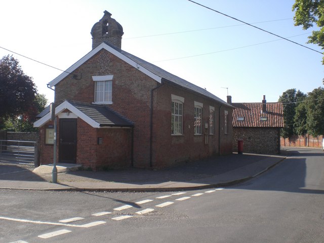 File:Amy Robsart Hall - geograph.org.uk - 554971.jpg