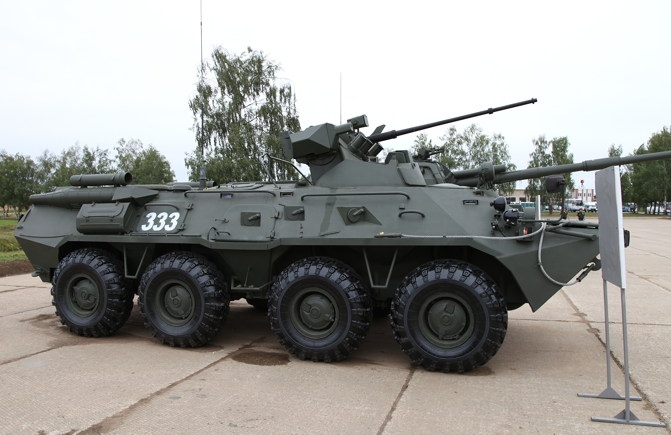 BTR - blindé de transport Russe BTR-82A_-_TankBiathlon14part2-60