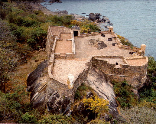 Category:Castillo de Bell-lloc - Wikimedia Commons