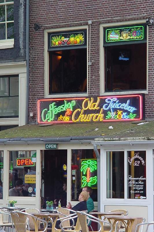 Amsterdam coffee shops smoking ban