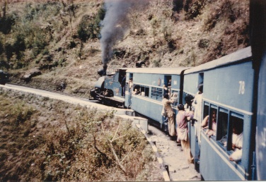 File:Darjeelingbahn.jpg