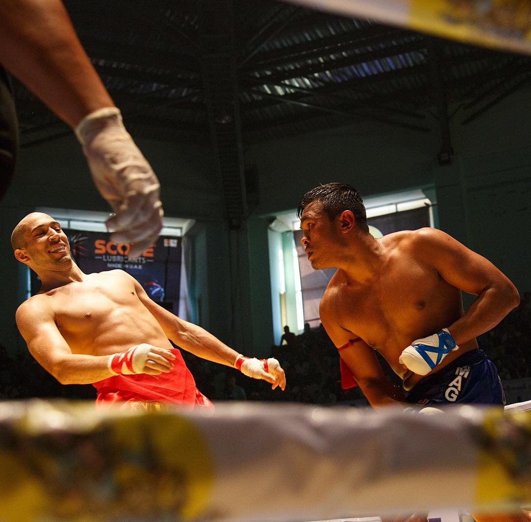 File:KnockOut.jpg - Wikimedia Commons