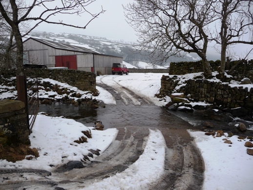 File:Ford across Gunnerside Gill - geograph.org.uk - 1728855.jpg