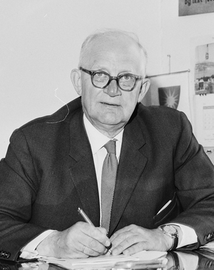 File:Hans Edvard Wisløff (cropped).jpg