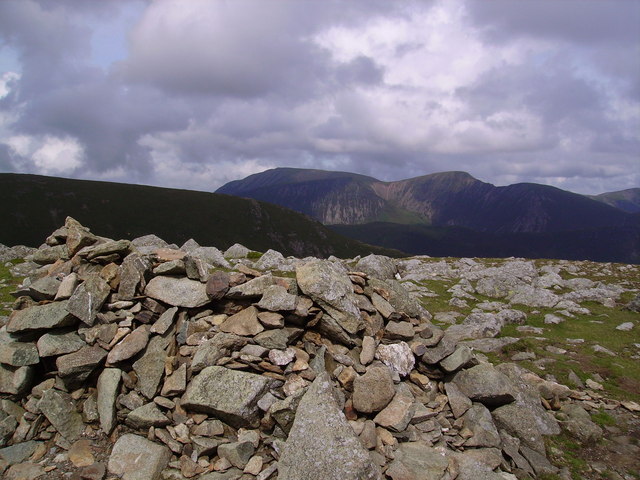 Hindscarth Summit Cairn - geograph.org.uk - 497346