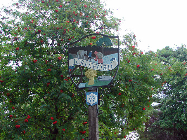 Ickleford Village Sign - closeup - geograph.org.uk - 889633