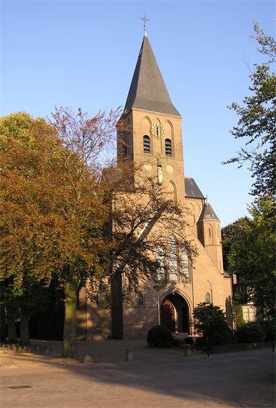 Hoe gaan naar Sint-Josephkerk (Hooglanderveen) met het openbaar vervoer - Over de plek