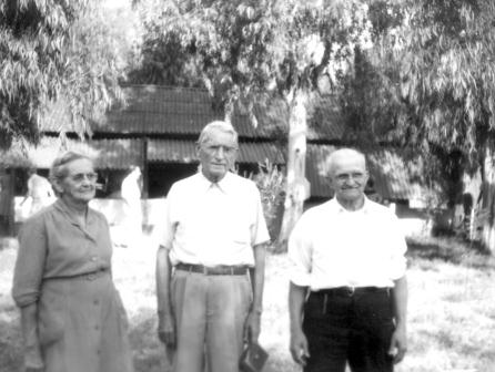 File:Mae Hershey, J W Shank and Aaron Mast, Argentina (7116352481).jpg