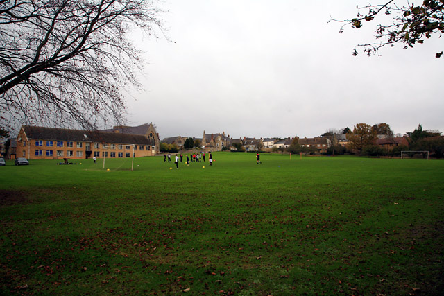 File:Magdalen College School, Brackley, Northants - the main playing field - geograph.org.uk - 736424.jpg