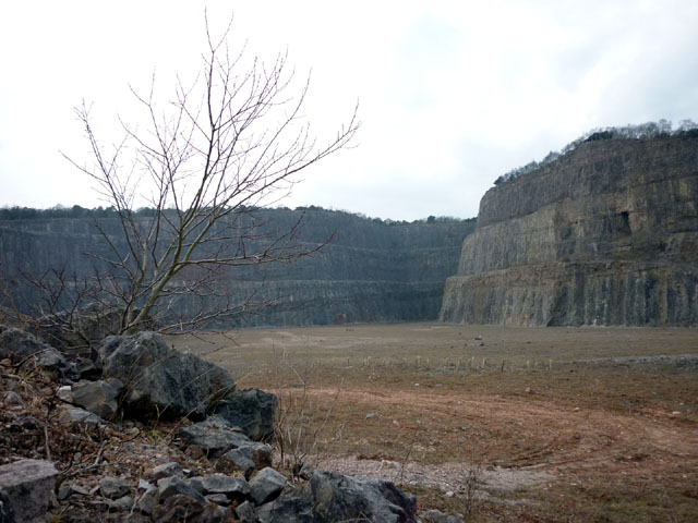 File:Middlebarrow Quarry - geograph.org.uk - 1760502.jpg