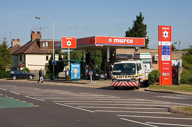 File:Murco Service Station, South Mimms - geograph.org.uk - 1297778.jpg