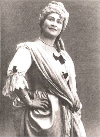 Nadezhda Obukhova 1916.jpg