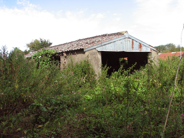 File:Old RAF building - geograph.org.uk - 4096246.jpg