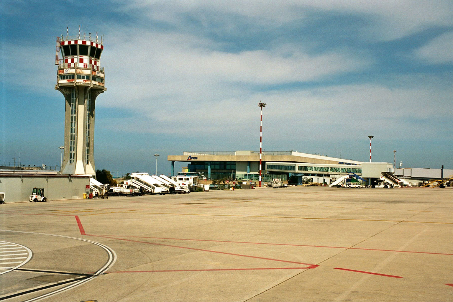 مطار باليرمو الدولي