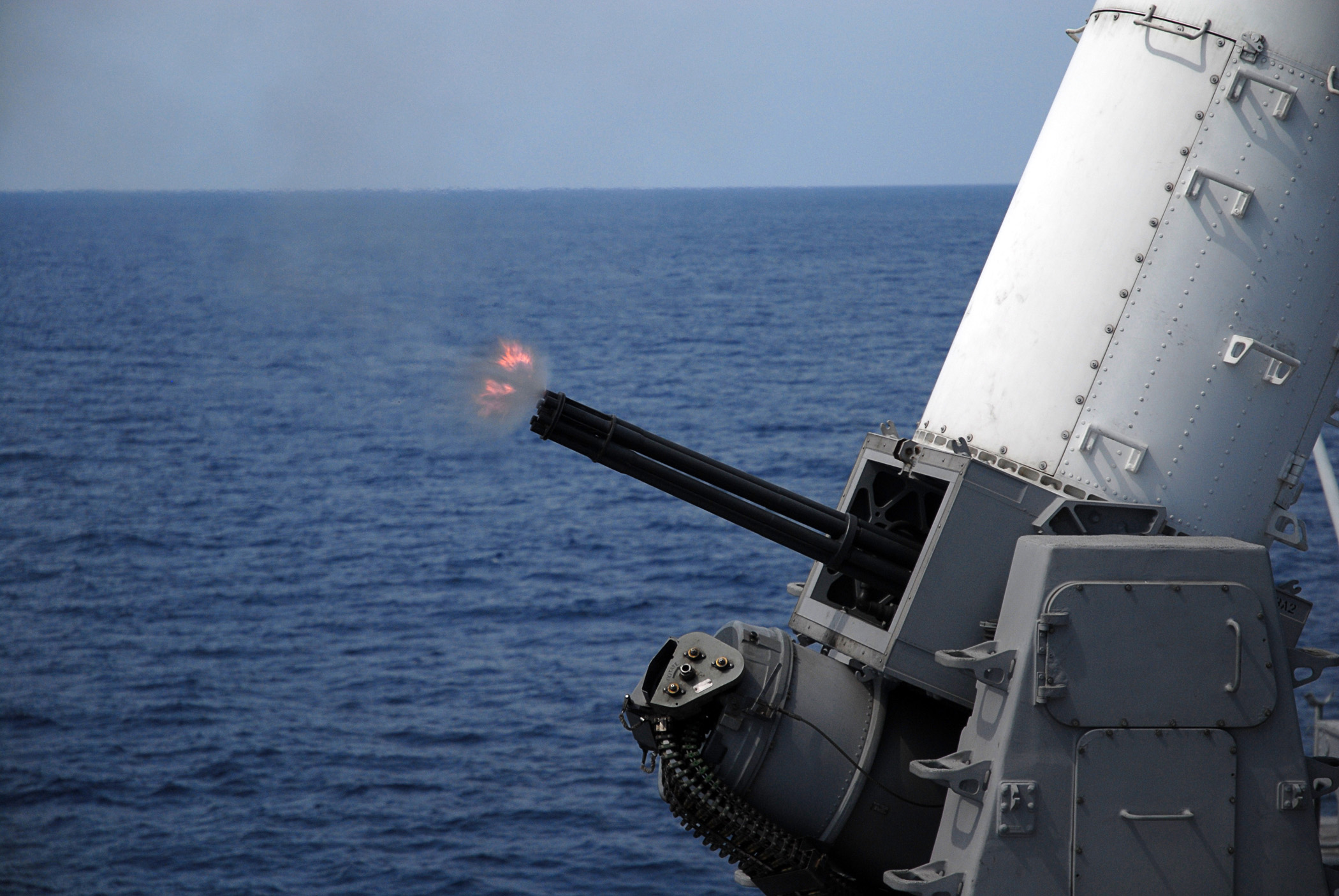 Phalanx_CIWS_-_ID_070521-N-5067K-092.jpg