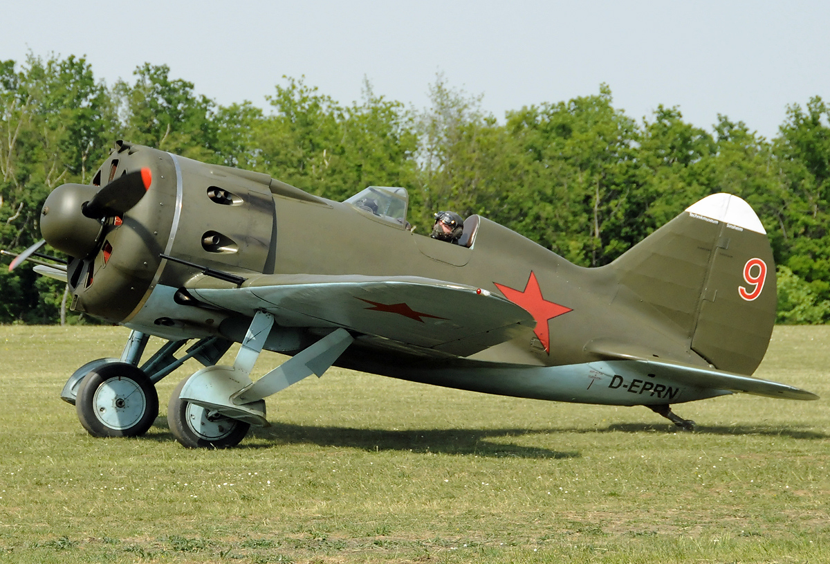 File Polikarpov I 16 Private Jp Jpg Wikimedia Commons