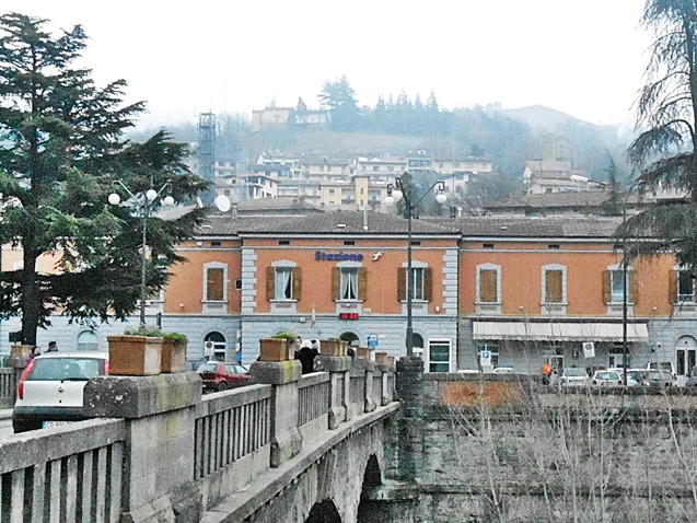 File:Porretta-stazione.jpg