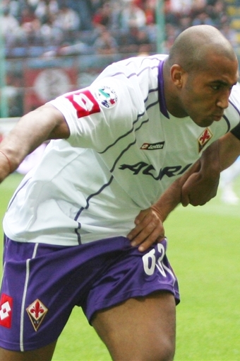 Reginaldo for [[ACF Fiorentina|Fiorentina]] in 2007