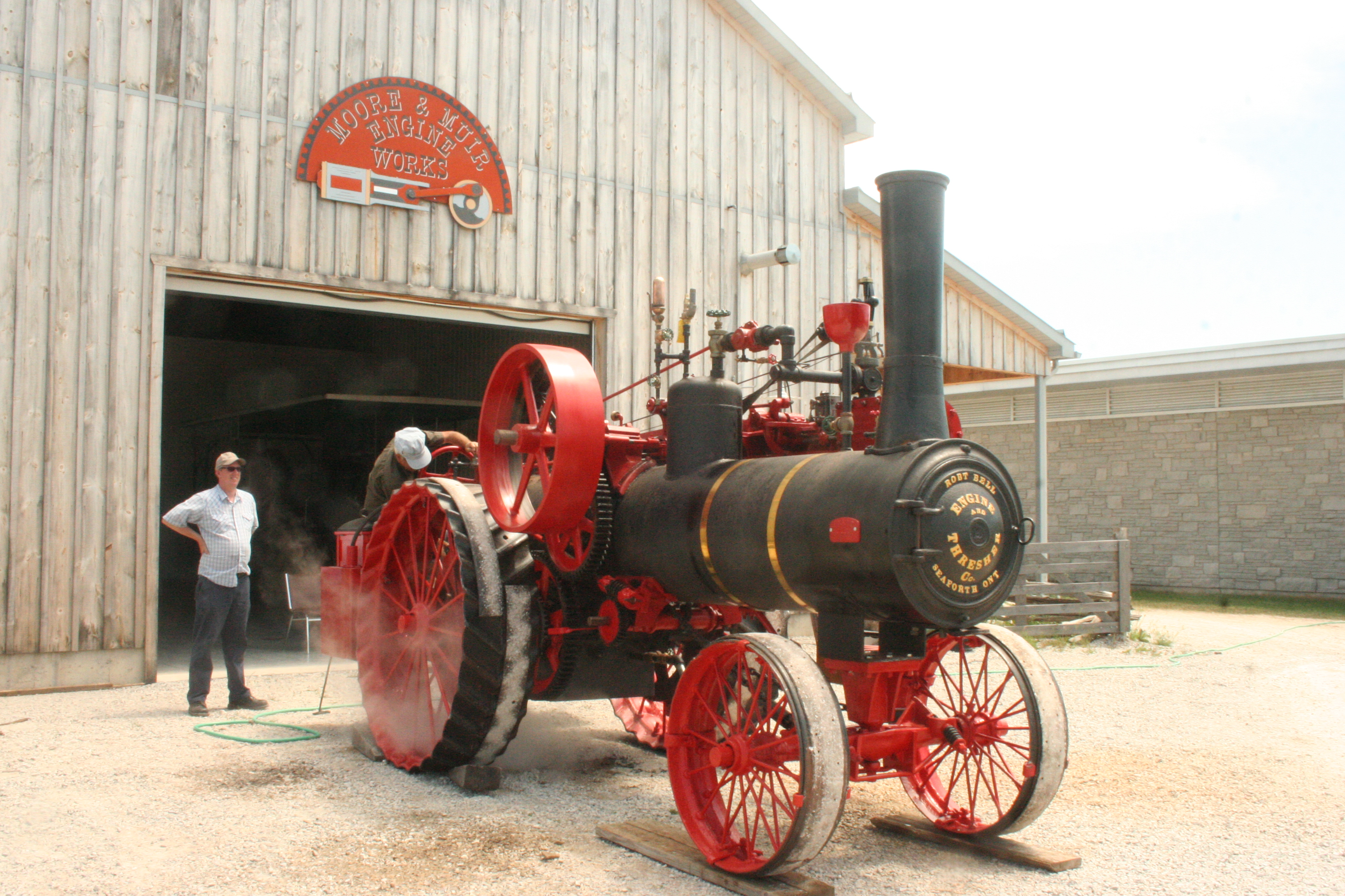 Vehicles which are powered by steam фото 102