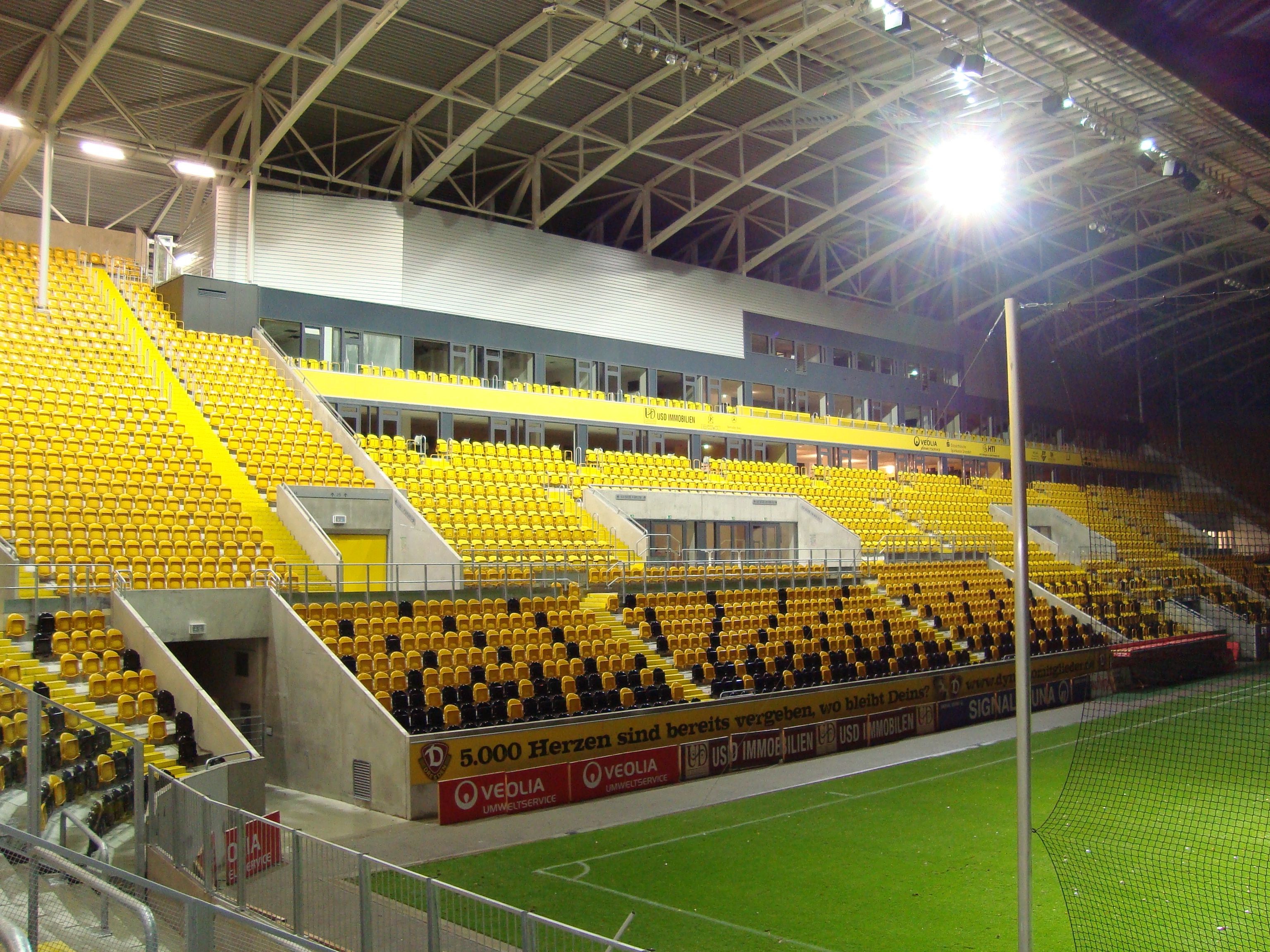 File Rudolf Harbig Stadion Trib ne VIP Stand November 2009.jpg