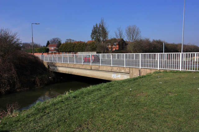 File:Saltshouse Road Bridge over Holderness Drain - geograph.org.uk - 1209314.jpg