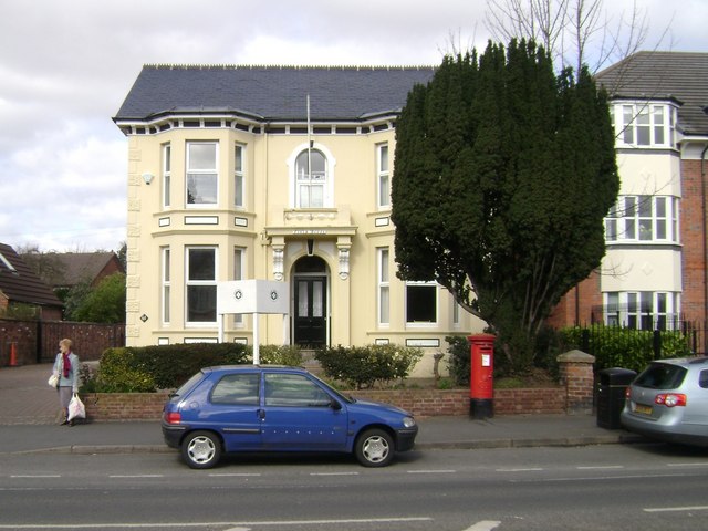 File:St John's Ambulance Station, Emscote Road, Warwick - geograph.org.uk - 1205114.jpg